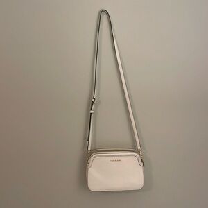 Michael Michael Kors CROSSGRAIN LEATHER DOUBLE ZIP CROSSBODY